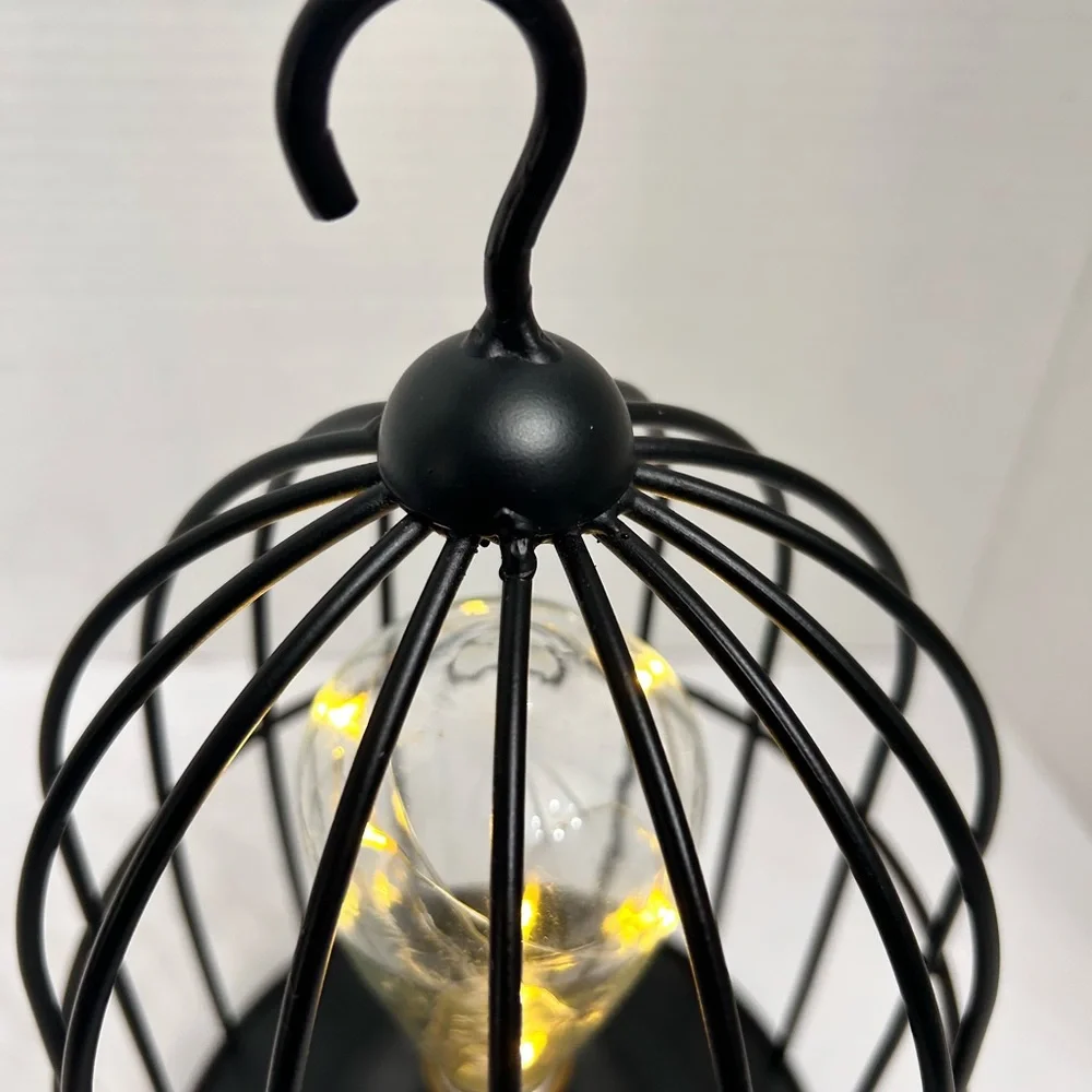Black Metal Birdcage Accent Lamp